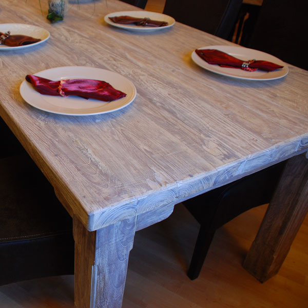 Klostertisch Paro White<br>Esstisch mit Geschichte